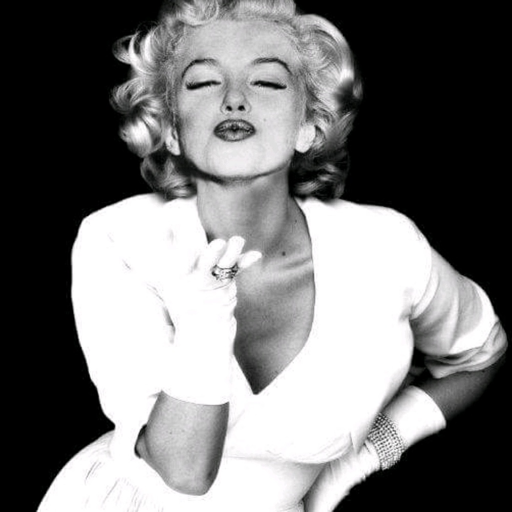 Meet your Posher, Liz